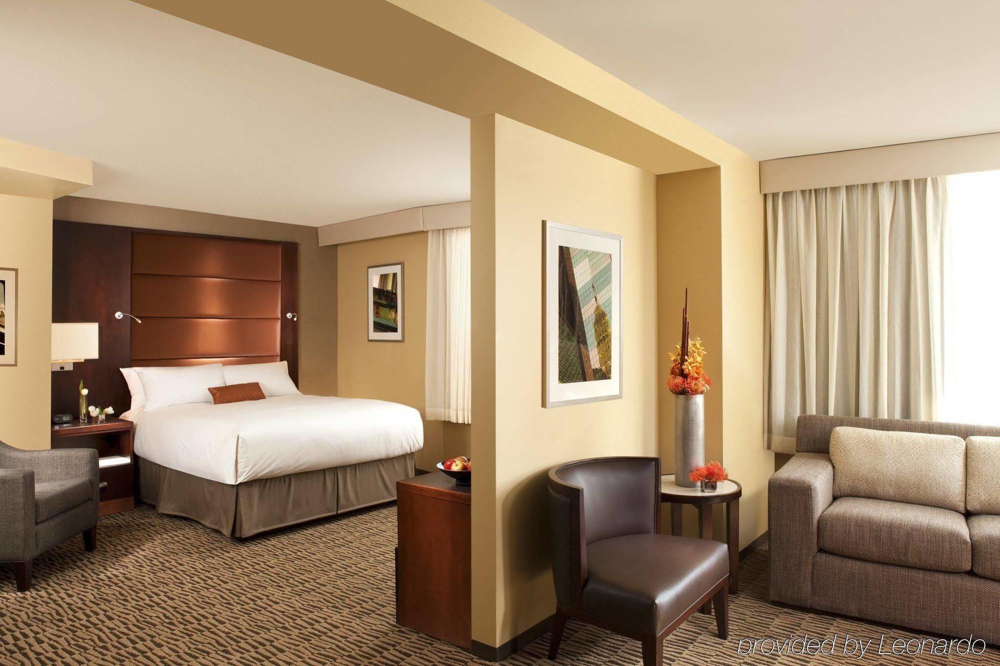 Sheraton Minneapolis Downtown Convention Center Buitenkant foto