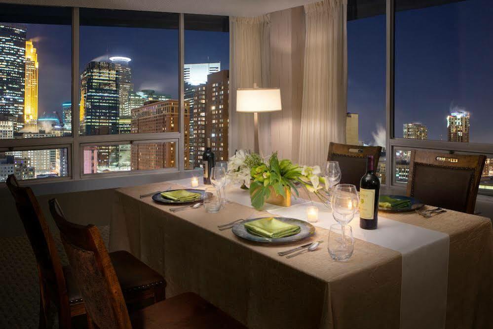 Sheraton Minneapolis Downtown Convention Center Buitenkant foto